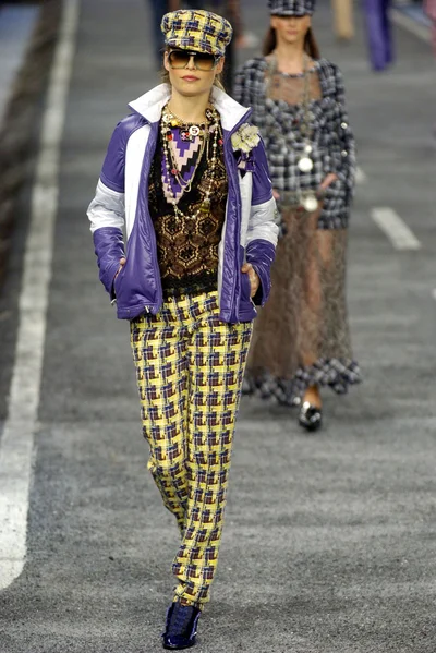 Look 25